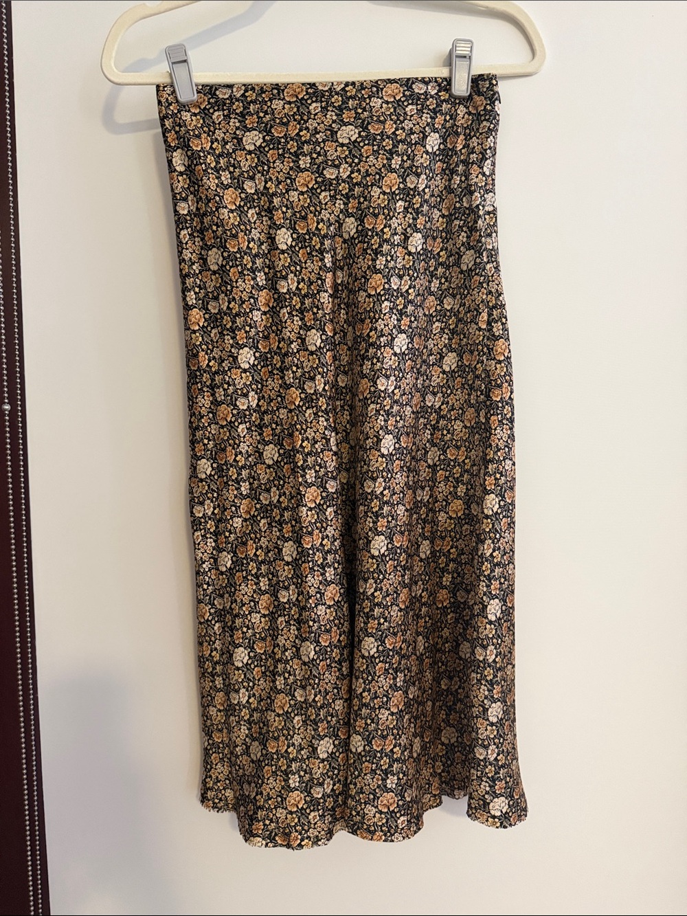 Nili Lotan 100% Silk Floral Midi Slip Skirt